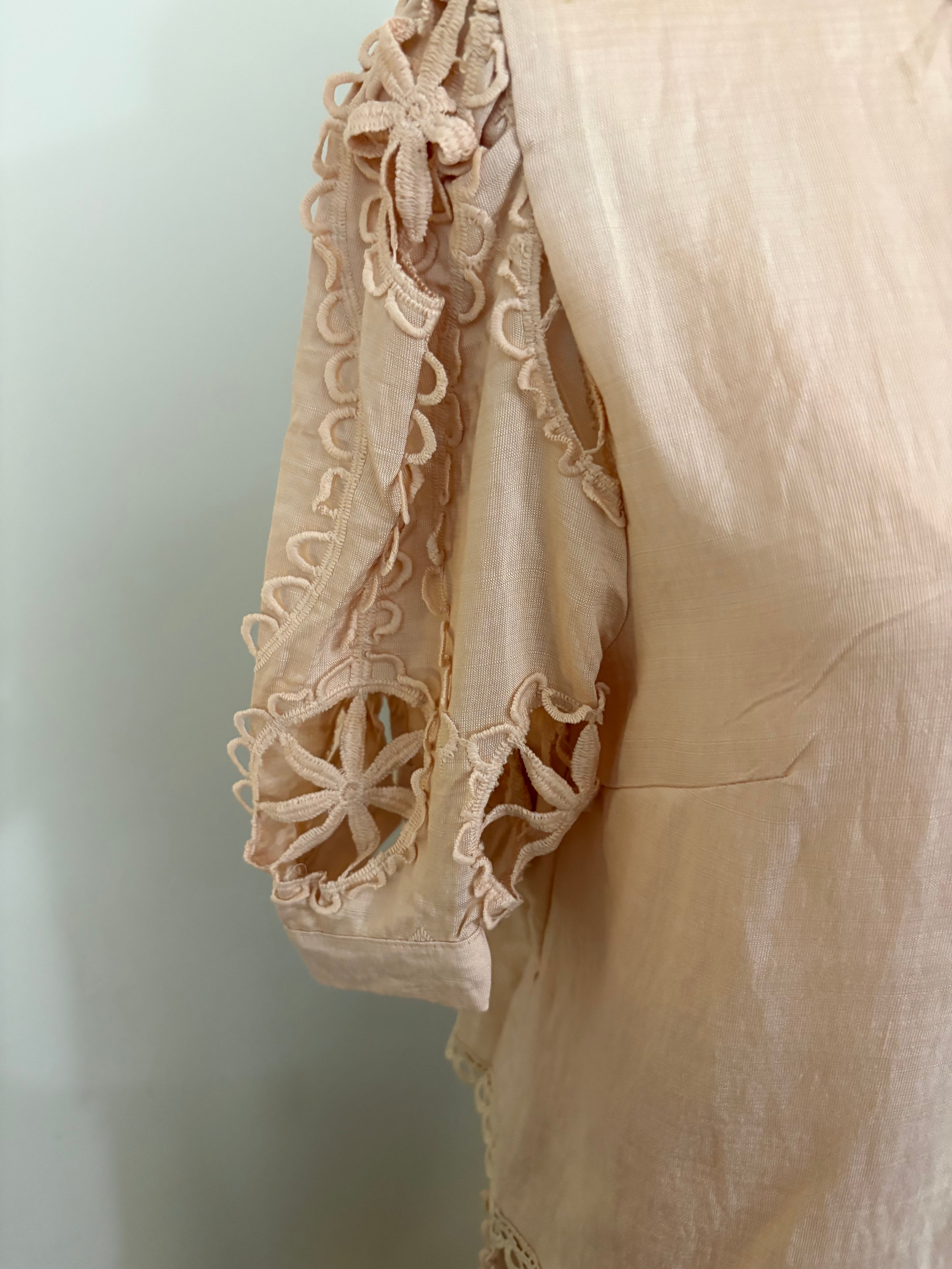 Blusa y Falda Bordado