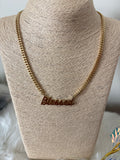 Lady Charm – Cadena "Blessed" Bañada en Oro