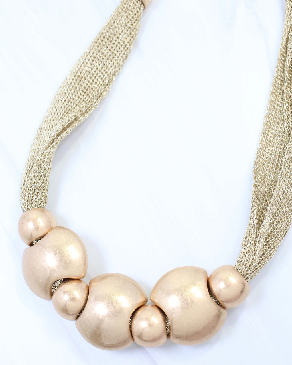 Collar de cuentas de malla Asheboro dorado