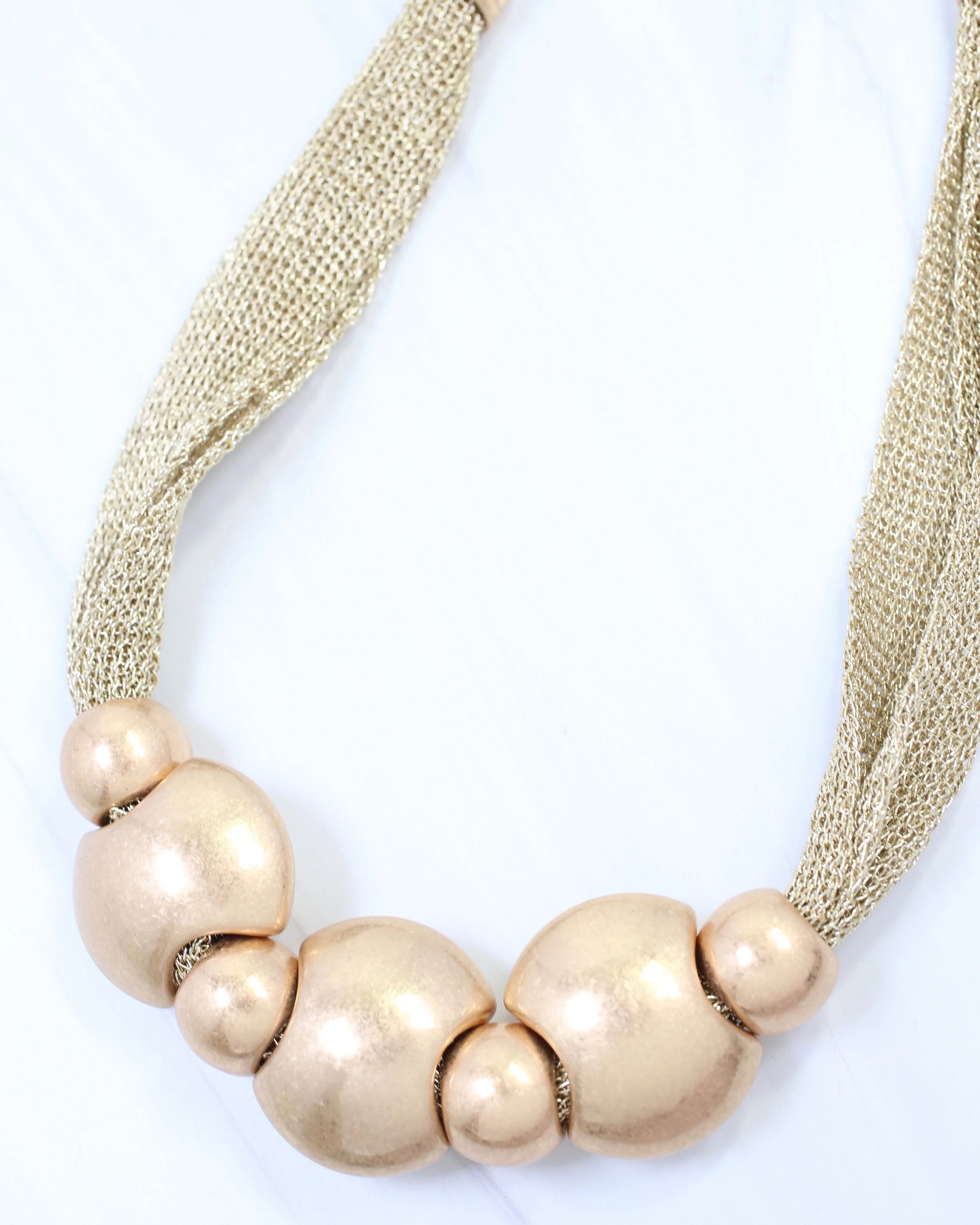 Collar de cuentas de malla Asheboro dorado