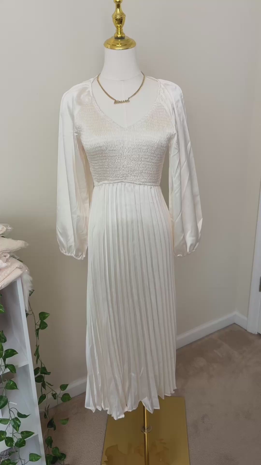 Plisado Vestido Perlado