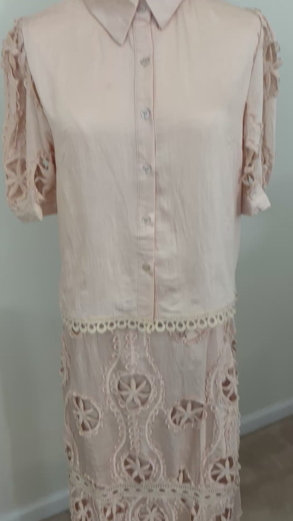 Blusa y Falda Bordado