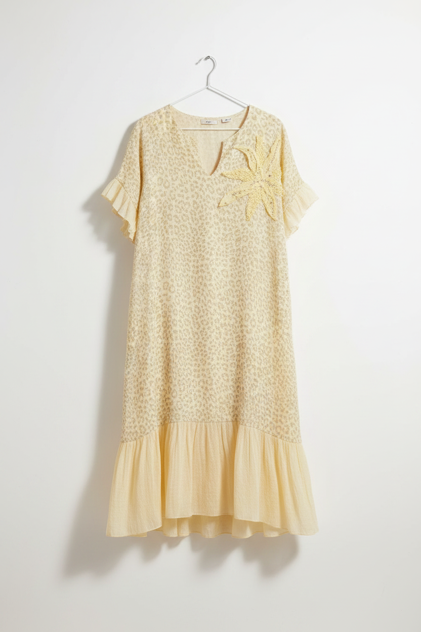 Vestido de Lino Elegante en Hanger Display